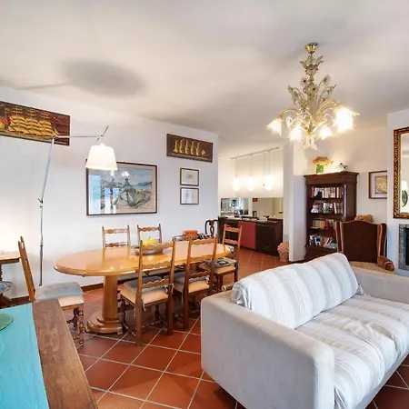 Sofia Apartment Varenna